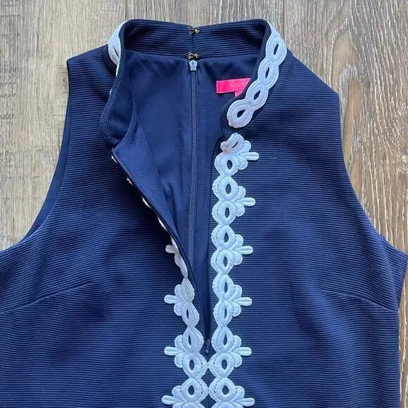 Lilly Pulitzer Callista Shift Dress High Collar True Navy L Coastal Preppy EUC! - Picture 4 of 9